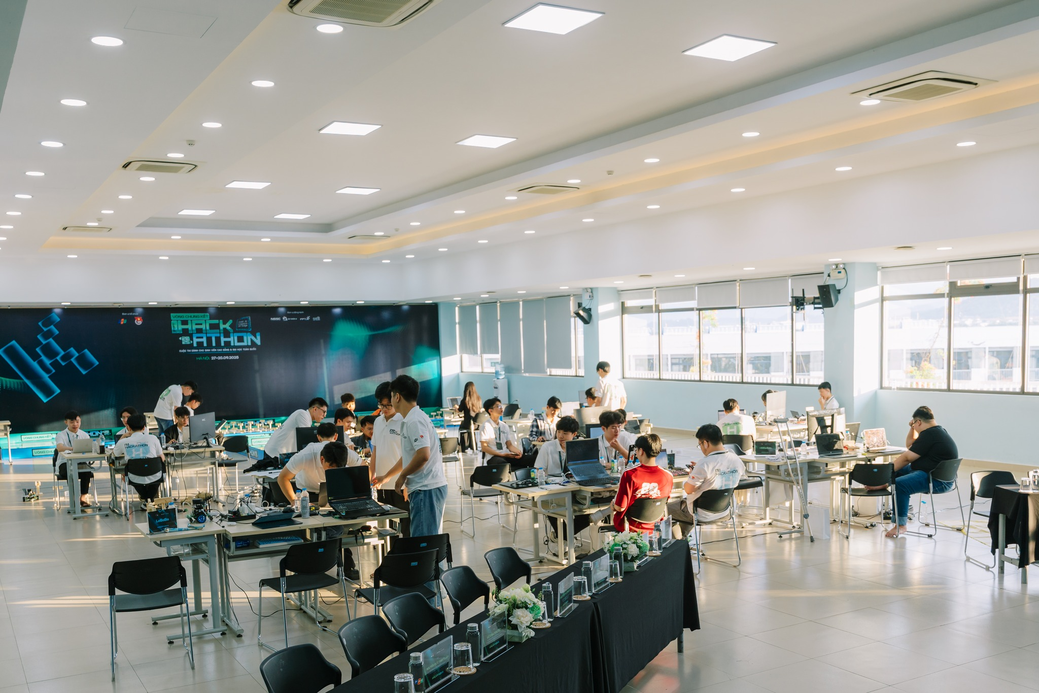 FPT Hackathon 2025 - Image 1